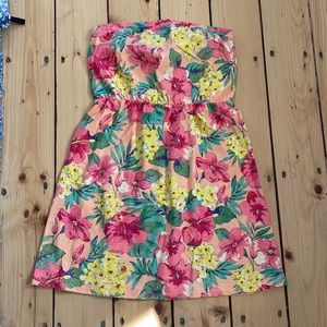 Hawaiian pattern strapless dress